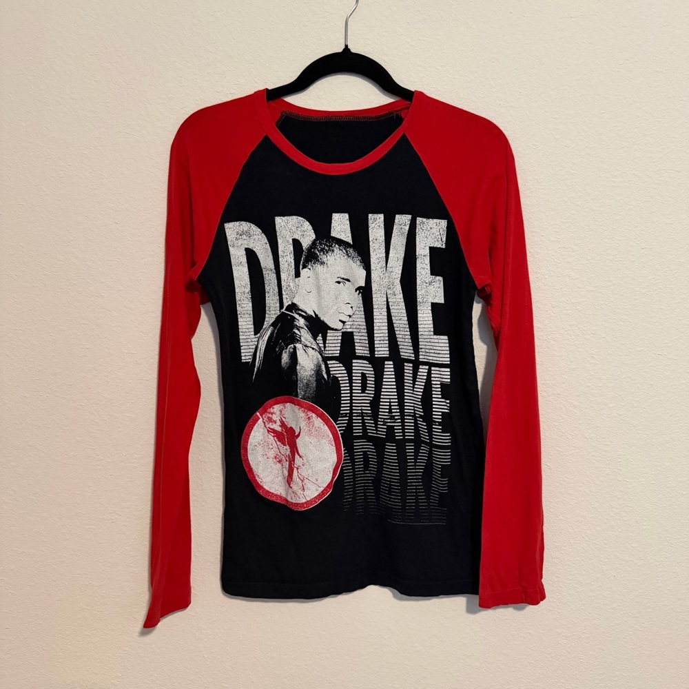 Drake long sleeve black and red tee medium